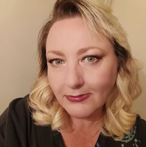 Meet your Posher, Beverly